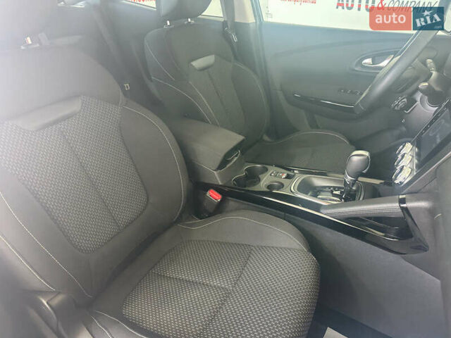 Черный Рено Kadjar, объемом двигателя 1.5 л и пробегом 189 тыс. км за 18950 $, фото 11 на Automoto.ua