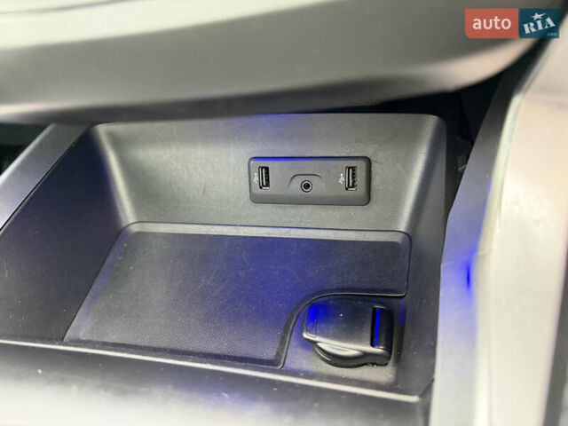 Черный Рено Kadjar, объемом двигателя 1.5 л и пробегом 100 тыс. км за 20900 $, фото 36 на Automoto.ua