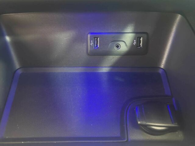 Черный Рено Kadjar, объемом двигателя 1.5 л и пробегом 186 тыс. км за 18950 $, фото 16 на Automoto.ua