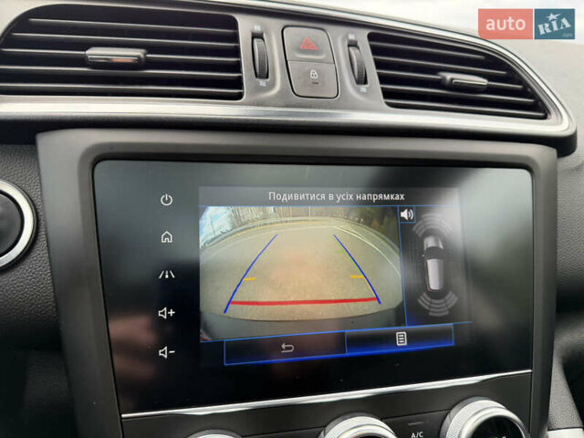 Черный Рено Kadjar, объемом двигателя 1.5 л и пробегом 100 тыс. км за 20900 $, фото 61 на Automoto.ua