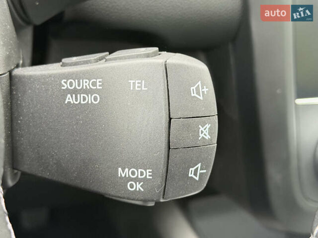 Черный Рено Kadjar, объемом двигателя 1.5 л и пробегом 100 тыс. км за 20900 $, фото 57 на Automoto.ua