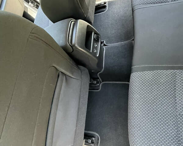 Черный Рено Kadjar, объемом двигателя 1.46 л и пробегом 239 тыс. км за 19100 $, фото 27 на Automoto.ua