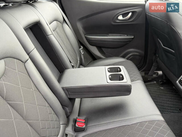 Черный Рено Kadjar, объемом двигателя 1.5 л и пробегом 100 тыс. км за 20900 $, фото 42 на Automoto.ua