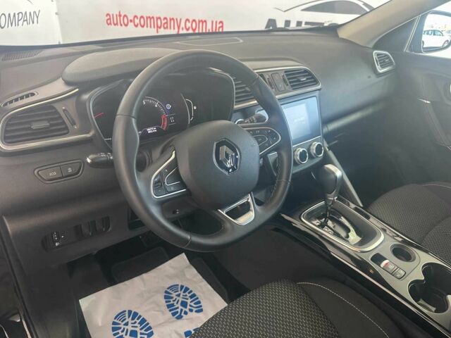 Черный Рено Kadjar, объемом двигателя 1.5 л и пробегом 186 тыс. км за 18950 $, фото 5 на Automoto.ua