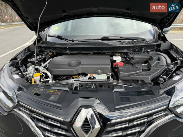 Черный Рено Kadjar, объемом двигателя 1.5 л и пробегом 100 тыс. км за 20900 $, фото 51 на Automoto.ua