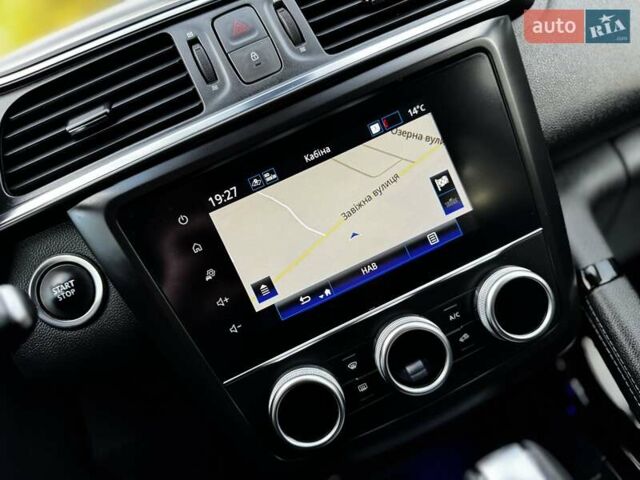 Черный Рено Kadjar, объемом двигателя 1.5 л и пробегом 147 тыс. км за 18950 $, фото 83 на Automoto.ua