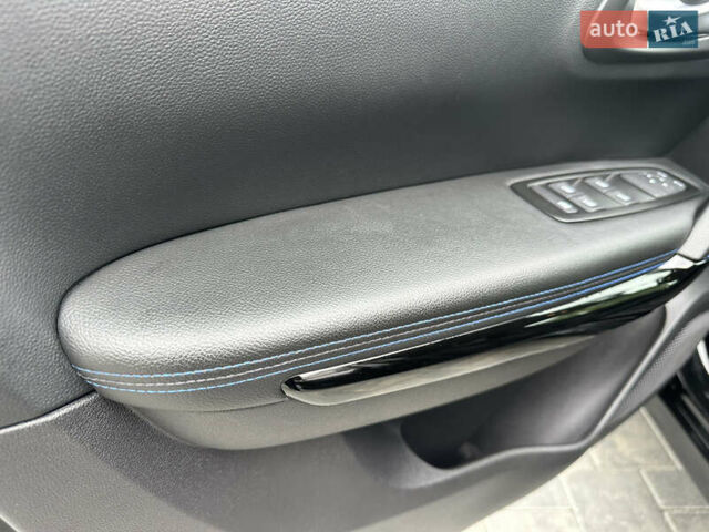 Черный Рено Kadjar, объемом двигателя 1.5 л и пробегом 216 тыс. км за 16700 $, фото 27 на Automoto.ua