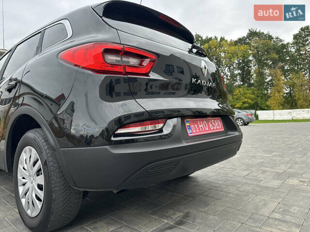 Черный Рено Kadjar, объемом двигателя 1.5 л и пробегом 216 тыс. км за 16700 $, фото 19 на Automoto.ua