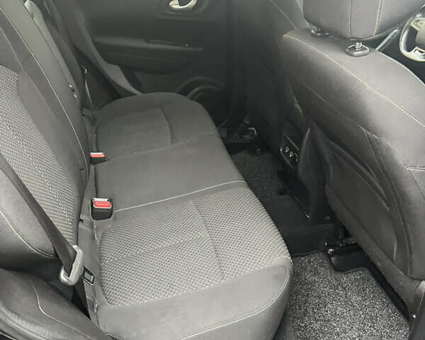 Черный Рено Kadjar, объемом двигателя 1.5 л и пробегом 183 тыс. км за 18300 $, фото 8 на Automoto.ua