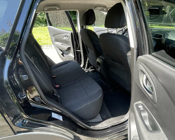 Черный Рено Kadjar, объемом двигателя 1.46 л и пробегом 239 тыс. км за 19100 $, фото 17 на Automoto.ua