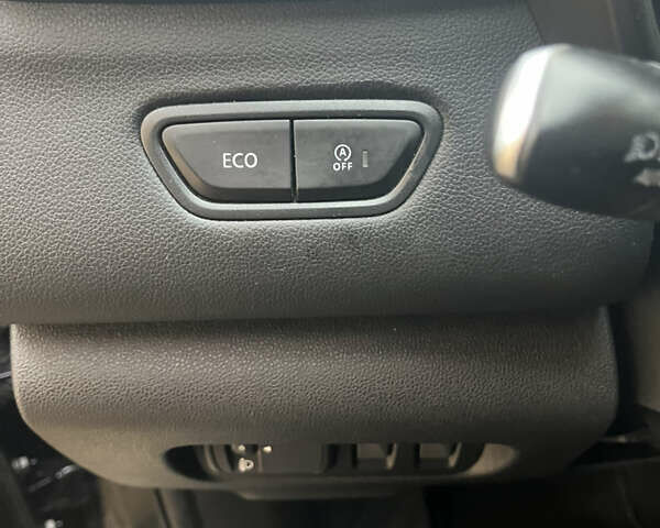 Черный Рено Kadjar, объемом двигателя 1.5 л и пробегом 183 тыс. км за 18300 $, фото 12 на Automoto.ua