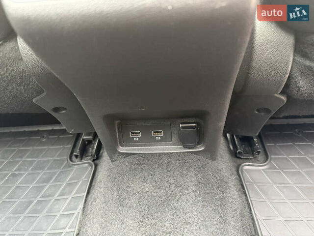 Черный Рено Kadjar, объемом двигателя 1.5 л и пробегом 100 тыс. км за 20900 $, фото 38 на Automoto.ua