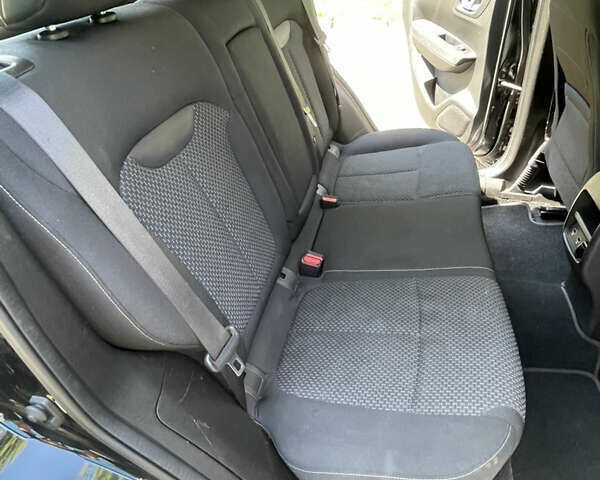 Черный Рено Kadjar, объемом двигателя 1.46 л и пробегом 239 тыс. км за 19100 $, фото 18 на Automoto.ua