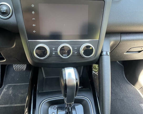 Черный Рено Kadjar, объемом двигателя 1.46 л и пробегом 240 тыс. км за 18700 $, фото 28 на Automoto.ua