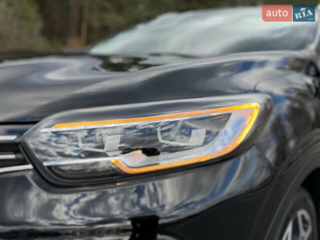 Черный Рено Kadjar, объемом двигателя 1.5 л и пробегом 100 тыс. км за 20900 $, фото 16 на Automoto.ua