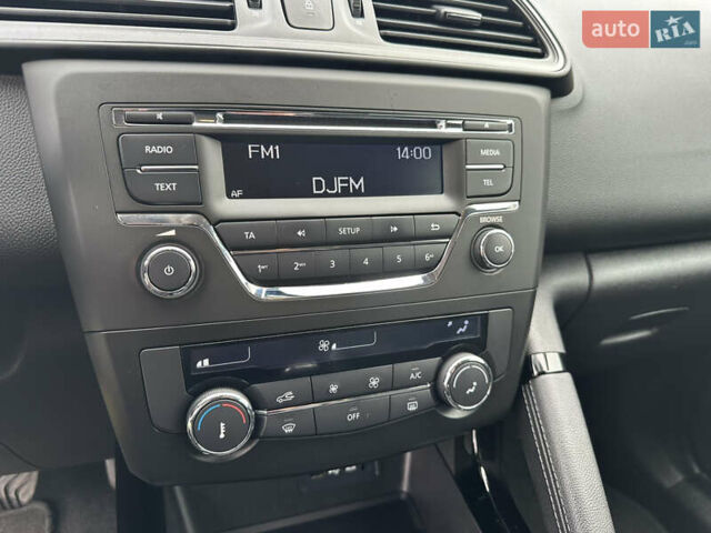Черный Рено Kadjar, объемом двигателя 1.5 л и пробегом 216 тыс. км за 16700 $, фото 46 на Automoto.ua