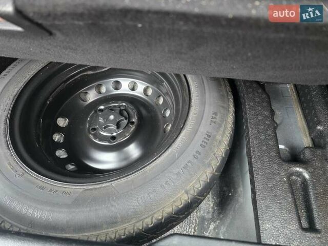 Черный Рено Kadjar, объемом двигателя 1.5 л и пробегом 127 тыс. км за 19999 $, фото 9 на Automoto.ua