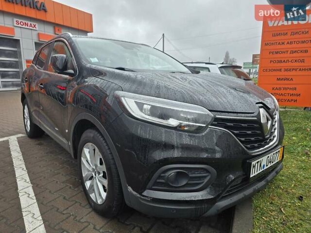 Черный Рено Kadjar, объемом двигателя 1.5 л и пробегом 127 тыс. км за 19999 $, фото 2 на Automoto.ua