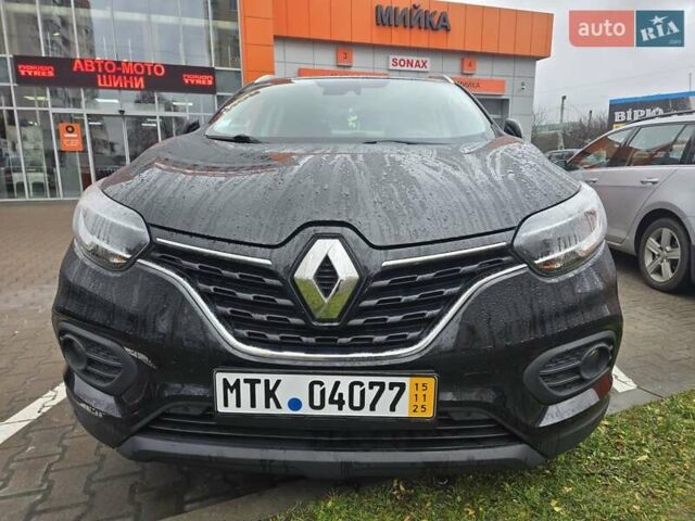 Черный Рено Kadjar, объемом двигателя 1.5 л и пробегом 127 тыс. км за 19999 $, фото 1 на Automoto.ua