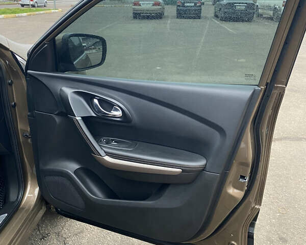 Коричневый Рено Kadjar, объемом двигателя 1.6 л и пробегом 204 тыс. км за 15600 $, фото 7 на Automoto.ua