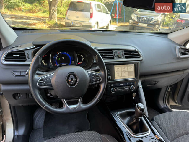 Коричневый Рено Kadjar, объемом двигателя 1.46 л и пробегом 287 тыс. км за 14250 $, фото 47 на Automoto.ua