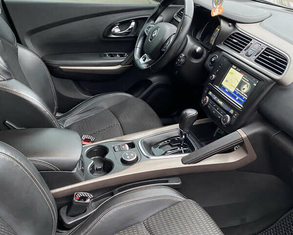 Коричневый Рено Kadjar, объемом двигателя 1.6 л и пробегом 204 тыс. км за 15600 $, фото 11 на Automoto.ua