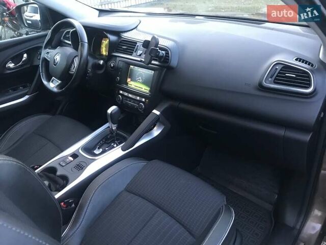 Коричневий Рено Kadjar, об'ємом двигуна 1.46 л та пробігом 241 тис. км за 15500 $, фото 10 на Automoto.ua