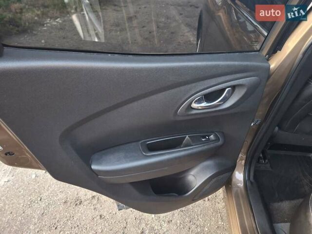 Рено Kadjar 2016 в Тернополе на Automoto.ua Коричневый Рено Kadjar, объемом двигателя 1.46 л и пробегом 146 тыс. км за 16600 $, фото 20 на Automoto.ua