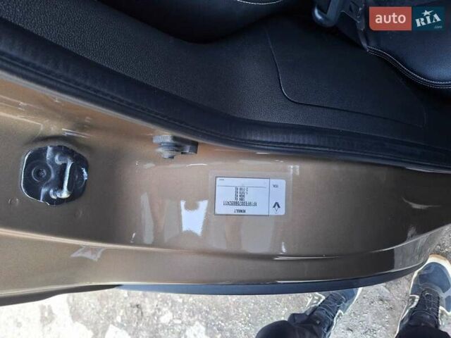 Коричневый Рено Kadjar, объемом двигателя 1.5 л и пробегом 146 тыс. км за 16600 $, фото 16 на Automoto.ua