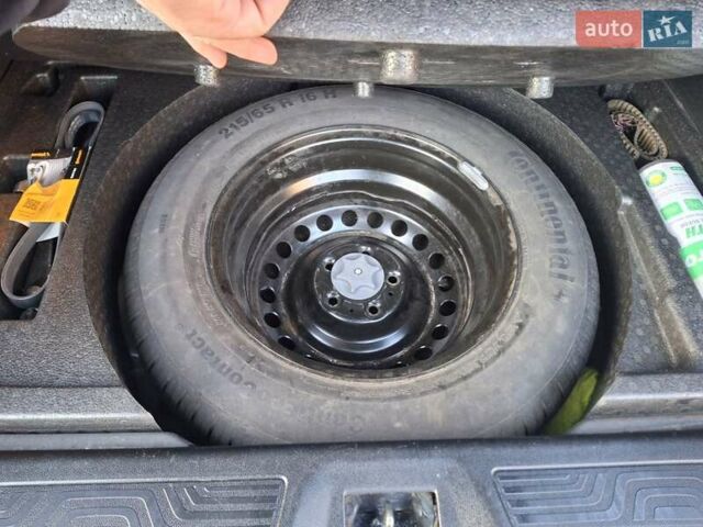 Рено Kadjar 2016 в Тернополе на Automoto.ua Коричневый Рено Kadjar, объемом двигателя 1.46 л и пробегом 146 тыс. км за 16600 $, фото 18 на Automoto.ua