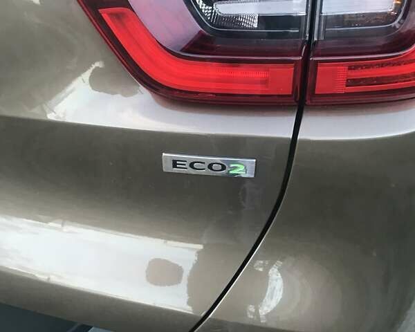 Коричневий Рено Kadjar, об'ємом двигуна 1.46 л та пробігом 241 тис. км за 15500 $, фото 4 на Automoto.ua