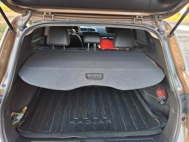 Коричневый Рено Kadjar, объемом двигателя 1.5 л и пробегом 146 тыс. км за 16600 $, фото 14 на Automoto.ua