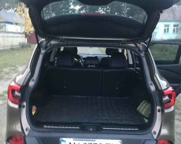 Коричневий Рено Kadjar, об'ємом двигуна 1.46 л та пробігом 241 тис. км за 15500 $, фото 1 на Automoto.ua