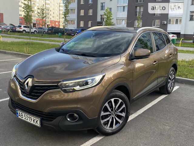 Коричневый Рено Kadjar, объемом двигателя 1.46 л и пробегом 106 тыс. км за 18500 $, фото 3 на Automoto.ua