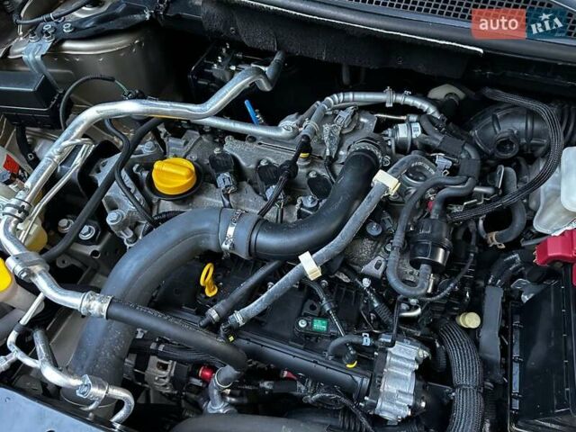 Коричневий Рено Kadjar, об'ємом двигуна 1.2 л та пробігом 53 тис. км за 14700 $, фото 33 на Automoto.ua