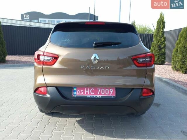 Коричневый Рено Kadjar, объемом двигателя 1.5 л и пробегом 172 тыс. км за 17700 $, фото 4 на Automoto.ua