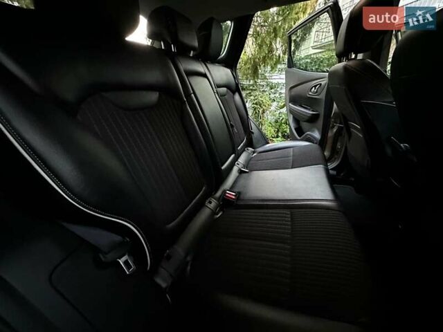 Коричневий Рено Kadjar, об'ємом двигуна 1.2 л та пробігом 53 тис. км за 14700 $, фото 28 на Automoto.ua
