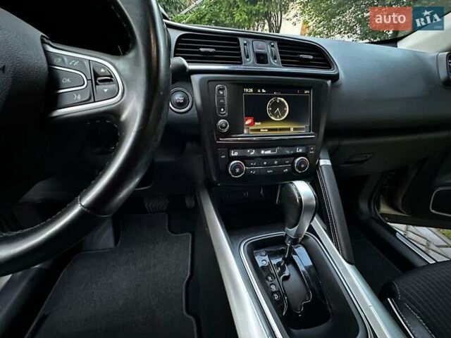 Коричневий Рено Kadjar, об'ємом двигуна 1.2 л та пробігом 53 тис. км за 14700 $, фото 40 на Automoto.ua