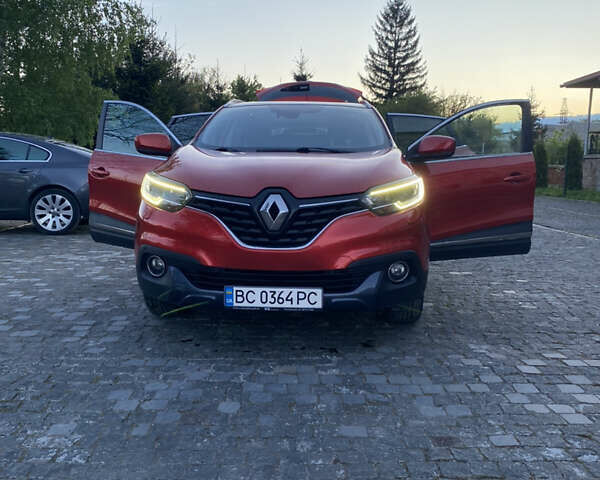 Красный Рено Kadjar, объемом двигателя 1.5 л и пробегом 198 тыс. км за 15800 $, фото 19 на Automoto.ua