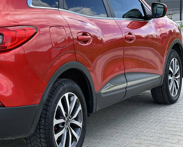 Красный Рено Kadjar, объемом двигателя 1.5 л и пробегом 196 тыс. км за 14500 $, фото 7 на Automoto.ua