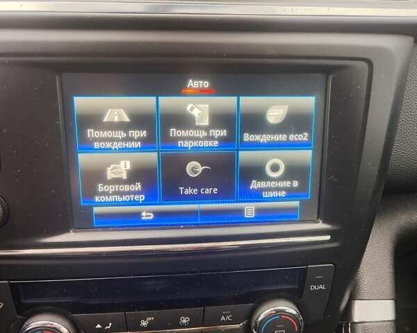 Червоний Рено Kadjar, об'ємом двигуна 1.2 л та пробігом 177 тис. км за 11000 $, фото 8 на Automoto.ua