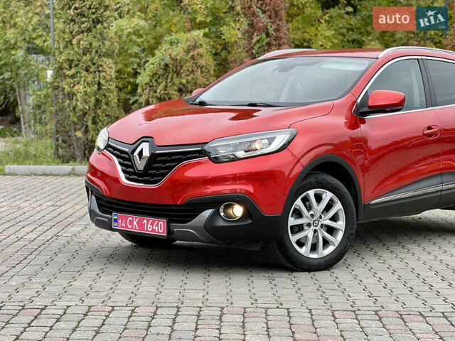 Красный Рено Kadjar, объемом двигателя 1.46 л и пробегом 248 тыс. км за 13950 $, фото 6 на Automoto.ua