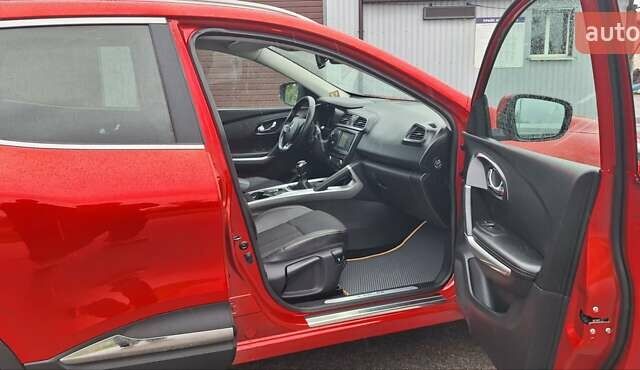 Червоний Рено Kadjar, об'ємом двигуна 1.6 л та пробігом 140 тис. км за 15400 $, фото 13 на Automoto.ua