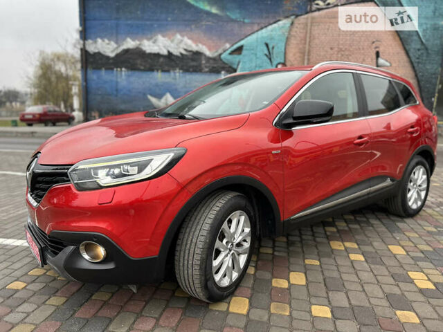 Червоний Рено Kadjar, об'ємом двигуна 1.2 л та пробігом 175 тис. км за 12799 $, фото 1 на Automoto.ua