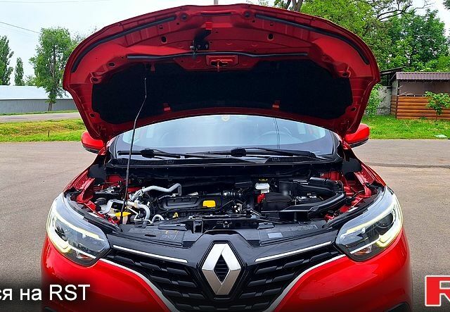 Красный Рено Kadjar, объемом двигателя 1.6 л и пробегом 183 тыс. км за 15300 $, фото 9 на Automoto.ua
