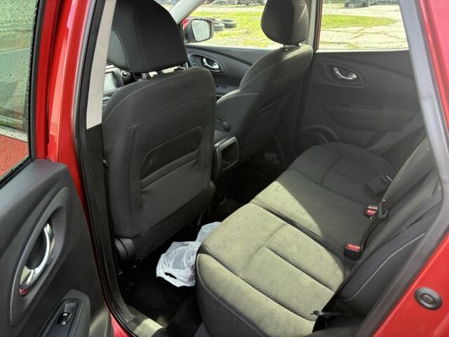 Красный Рено Kadjar, объемом двигателя 1.5 л и пробегом 120 тыс. км за 5700 $, фото 11 на Automoto.ua