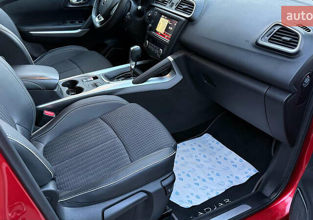Червоний Рено Kadjar, об'ємом двигуна 1.2 л та пробігом 200 тис. км за 14200 $, фото 16 на Automoto.ua