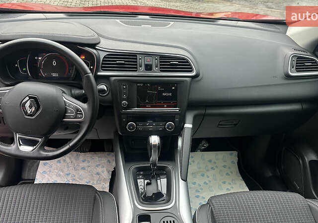 Красный Рено Kadjar, объемом двигателя 1.2 л и пробегом 220 тыс. км за 14300 $, фото 20 на Automoto.ua