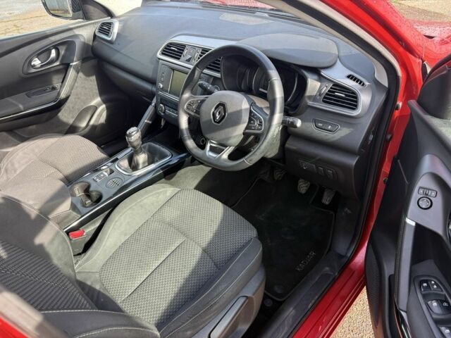 Красный Рено Kadjar, объемом двигателя 1.5 л и пробегом 120 тыс. км за 5700 $, фото 9 на Automoto.ua