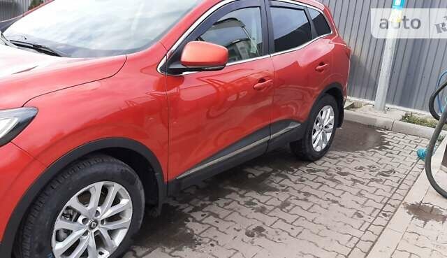 Красный Рено Kadjar, объемом двигателя 1.46 л и пробегом 242 тыс. км за 14599 $, фото 28 на Automoto.ua